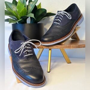 Men’s Cole Haan Navy Two-Tone Wingtip Oxfords - Sz 9